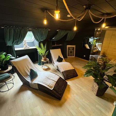 Erwachsenenhotel Bdsm Apartment Hotel Emotion Apartments Mit Privater Sauna フロートー エクステリア 写真