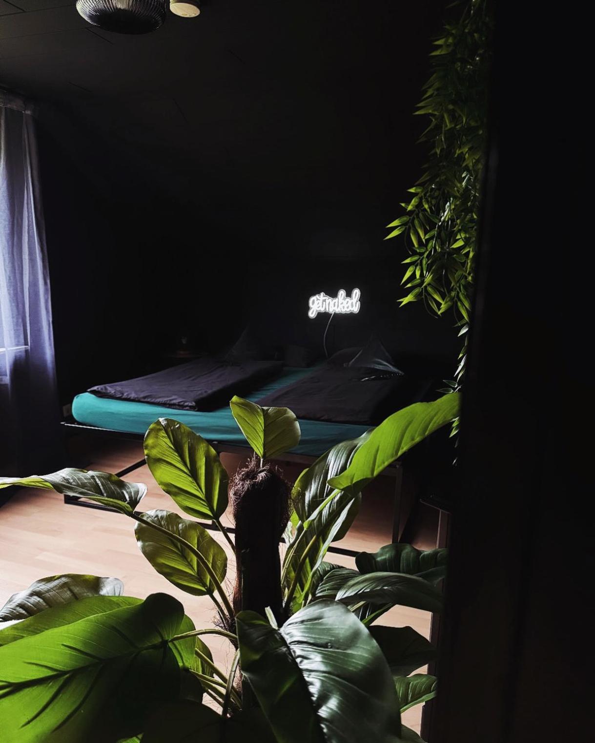 Erwachsenenhotel Bdsm Apartment Hotel Emotion Apartments Mit Privater Sauna フロートー エクステリア 写真